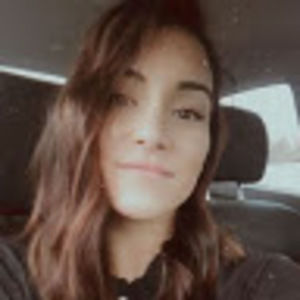 Meet your Posher, Alexia